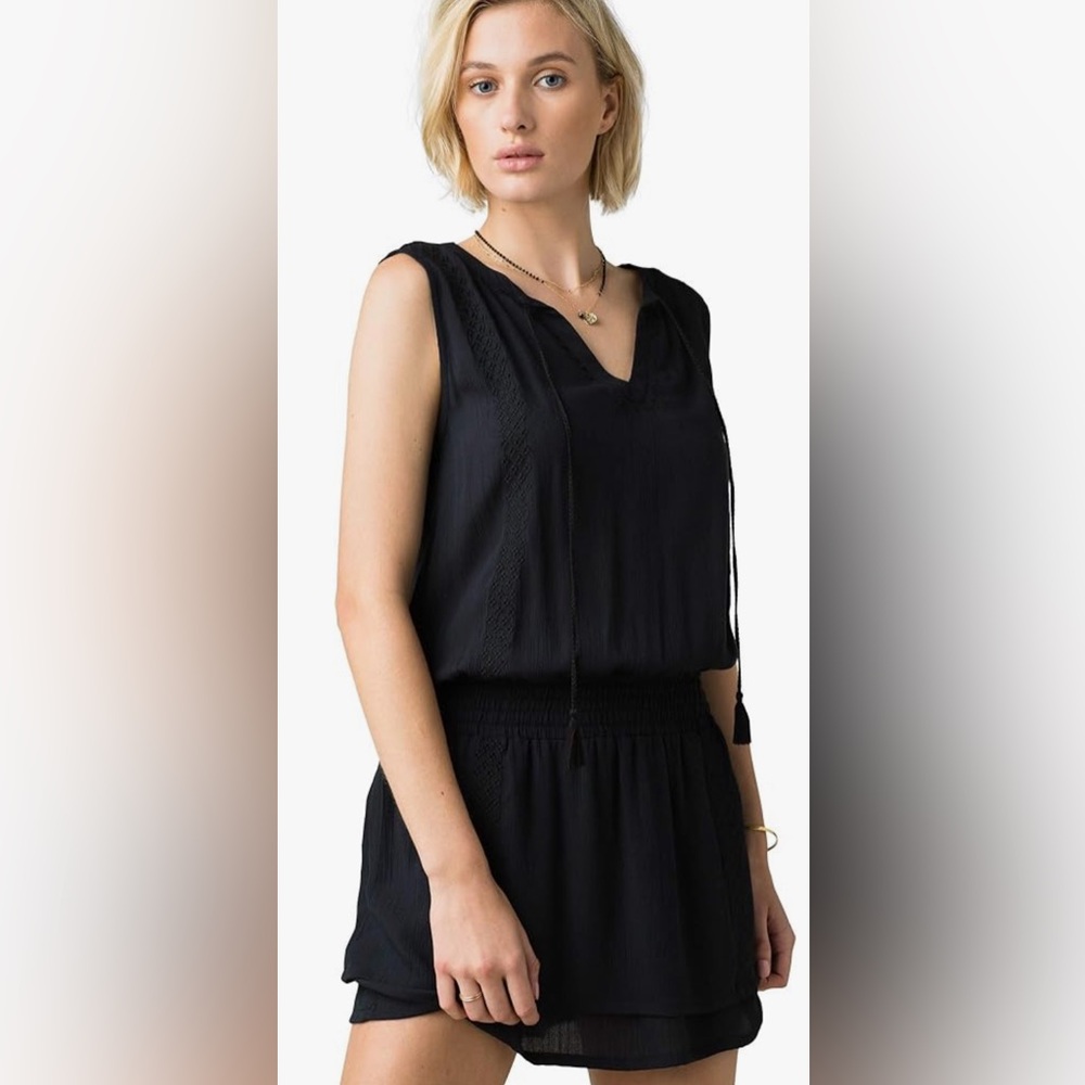 NWT Seaview Sky Dress - Black